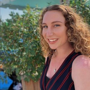 Meet your Posher, Elyse